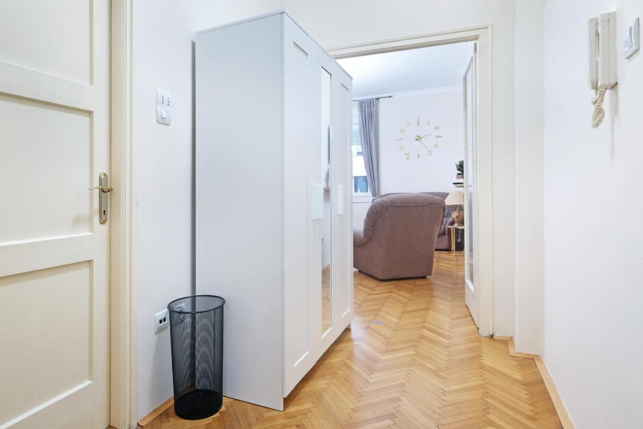 בלגרד Illusion Downtown Apartment מראה חיצוני תמונה